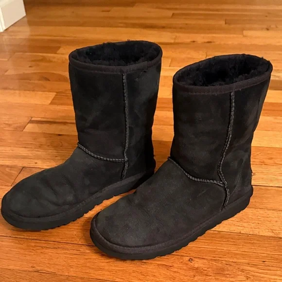 UGG Classic Black Boots - Picture 5 of 6